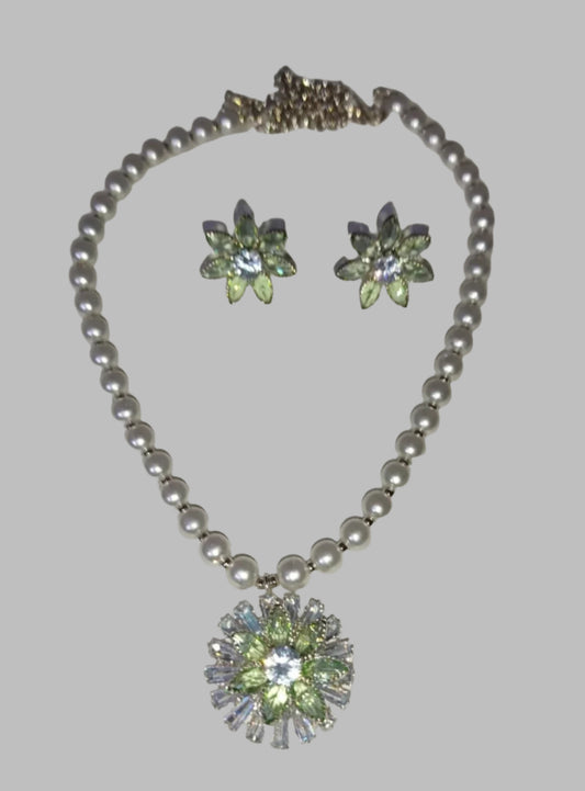 PEARL NECKLACE AND STUDS WITH AD