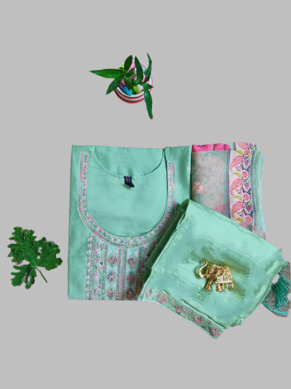 Pista Green Roman Silk 3-Piece Designer Set