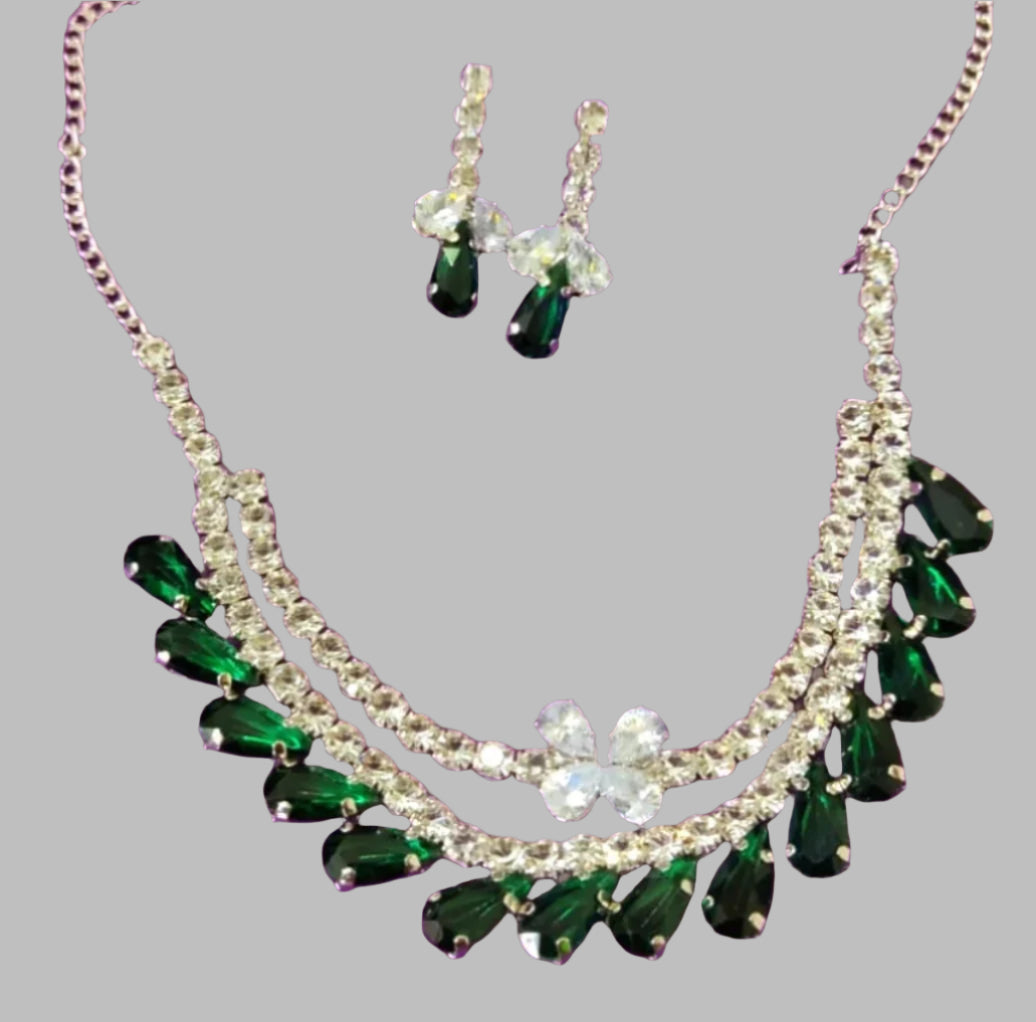 TWO-LINER AD NECKLACE SET (Green, Casetta and Light Grey)
